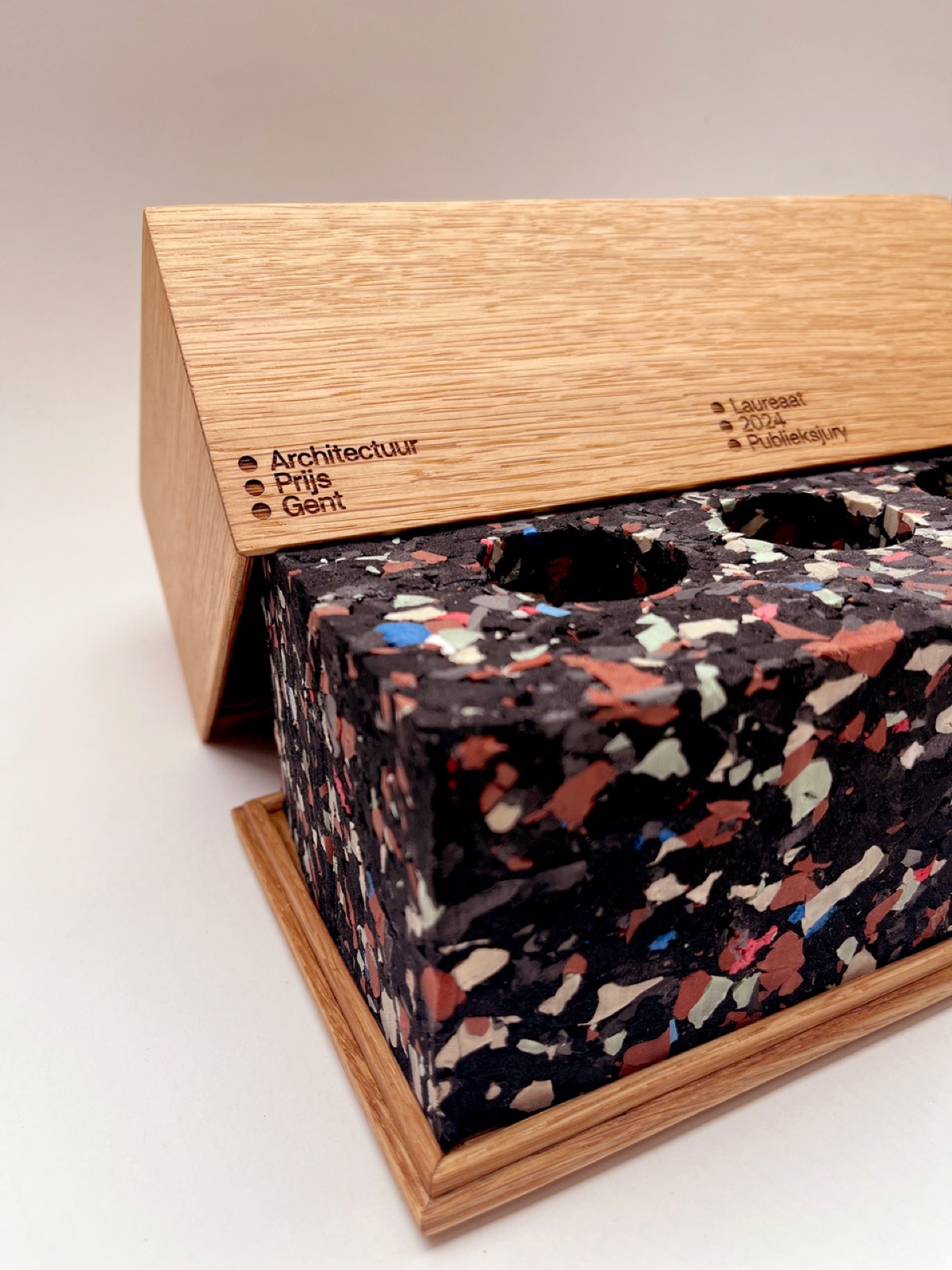 AWARD CASE FOR THE ARCHITECTURE PRIZE GHENT