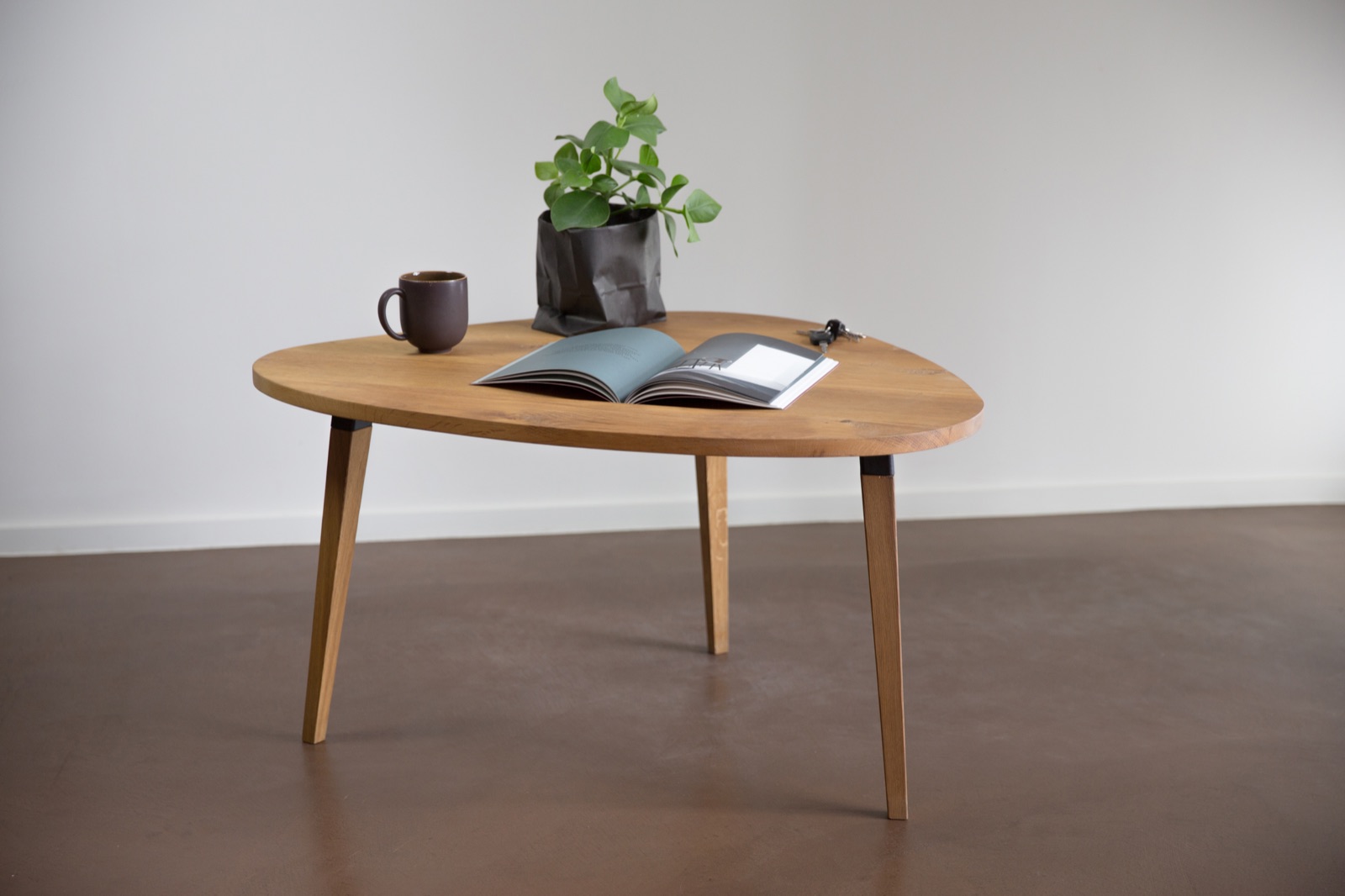 BOOK TABLE